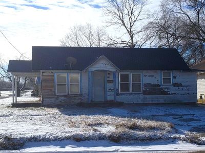 200 S Oak St, Holdenville, OK, 74848