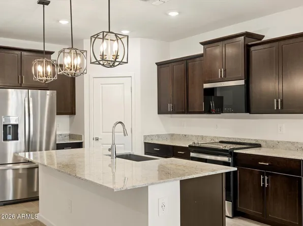 24653 W GROVE Street, Buckeye, AZ 85326