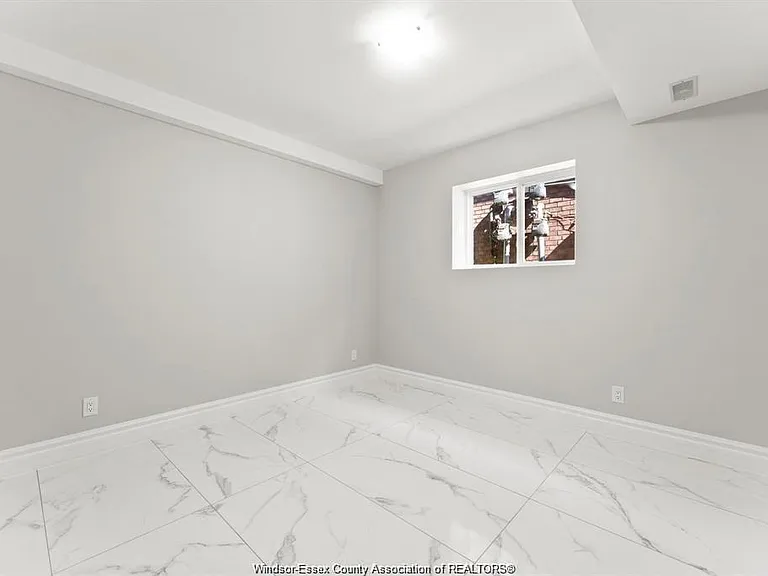 2280 Daytona Ave #C — Photo 7