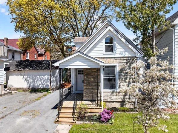 23 Jenkins St, Kingston, ON K7K 1N4