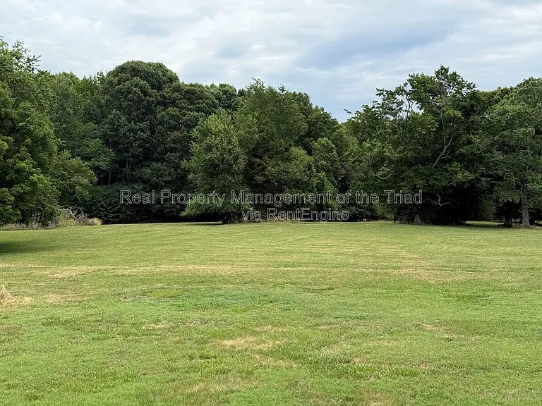 2345 Griffith Rd — Photo 21