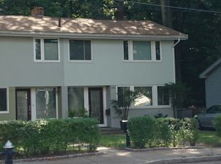 135 Chestnut St, Brookline, MA 02445