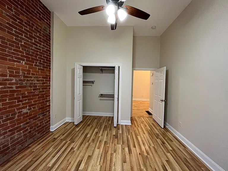 4028 Liberty Ave — Photo 38