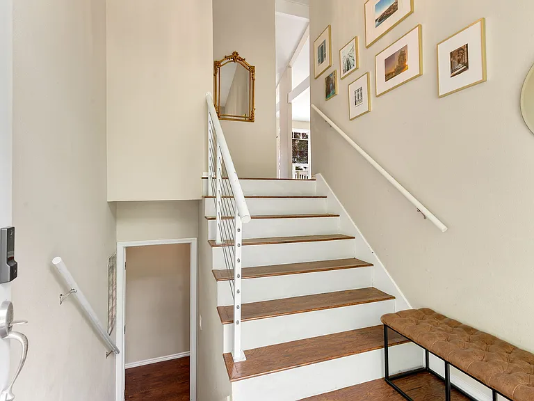 11441 81st Ave NE — Photo 3