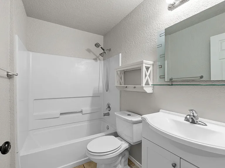 6726 Raintree Path — Photo 18