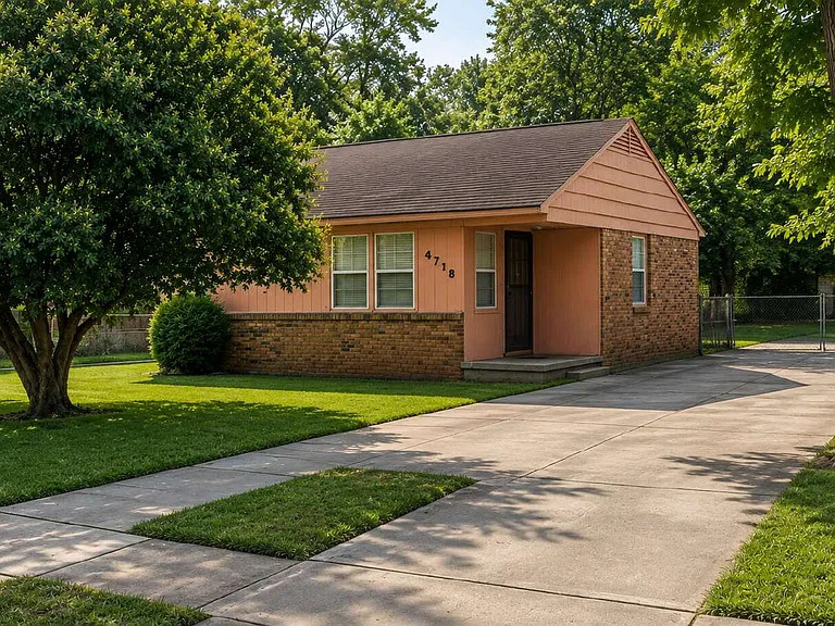 4718 Fairley Rd — Photo 1