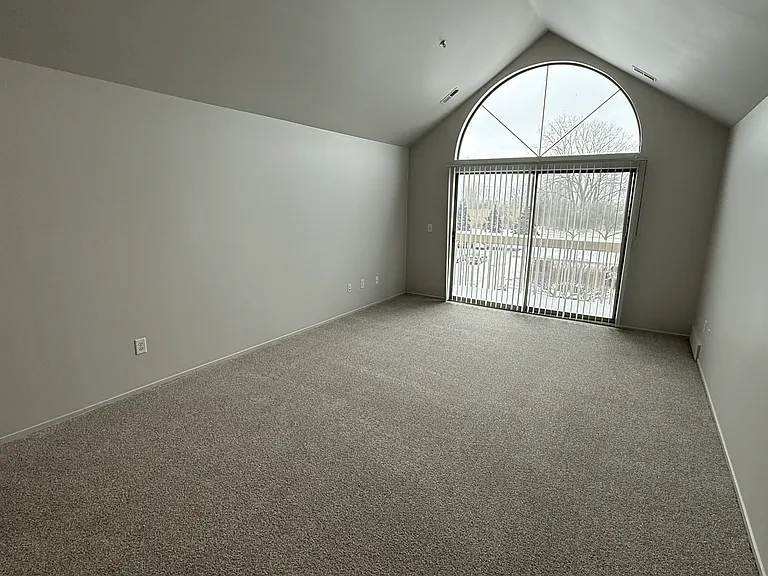 Prentiss Pointe Apartments — Photo 318