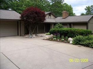 6669 Springbrook Ln, Kalamazoo, MI 49004