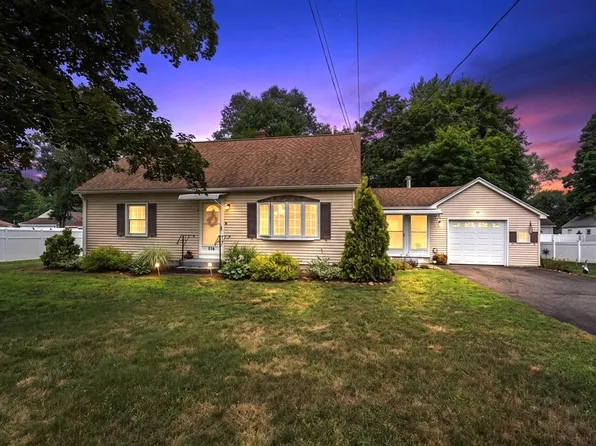 116 Kensington St, Feeding Hills, MA 01030