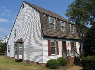 23 Capps Qtrs, Hampton, VA 23669