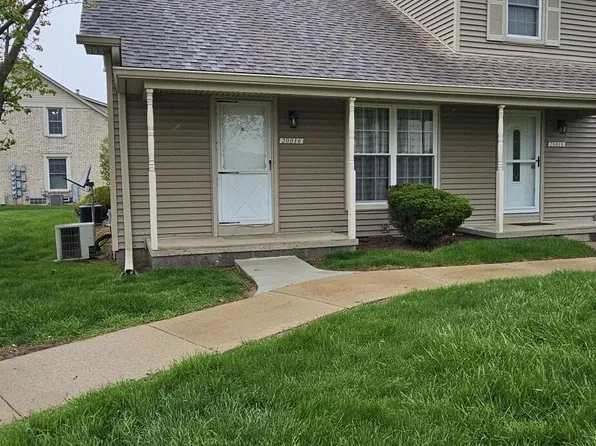 20016 Village Green Ct #1025, Brownstown, MI 48183