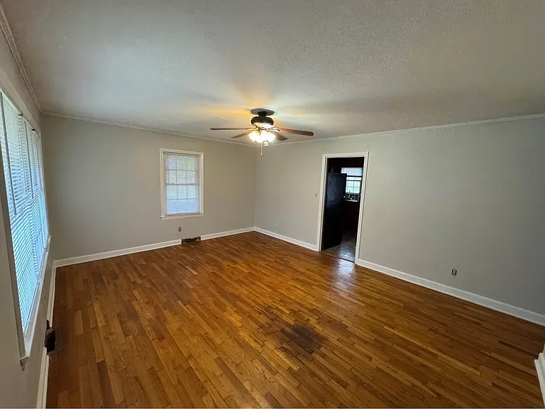 1108 Lower Dallas Hwy — Photo 11
