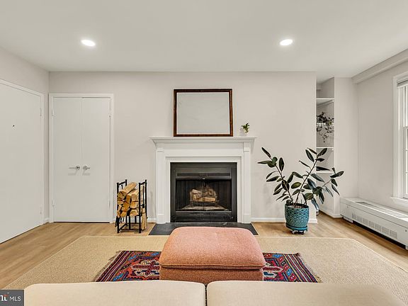 5th image of 1880 Columbia Rd NW APT 203