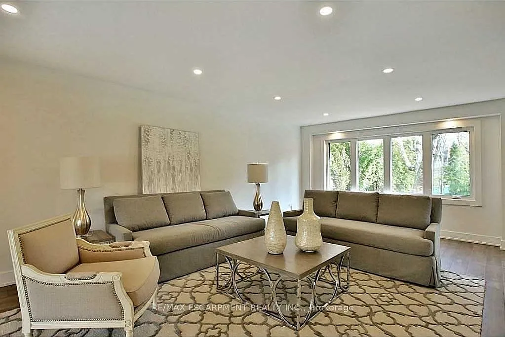 4 bed, $5,500 — Photo 3