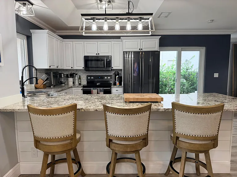 5142 NW 43rd Ave — Photo 5