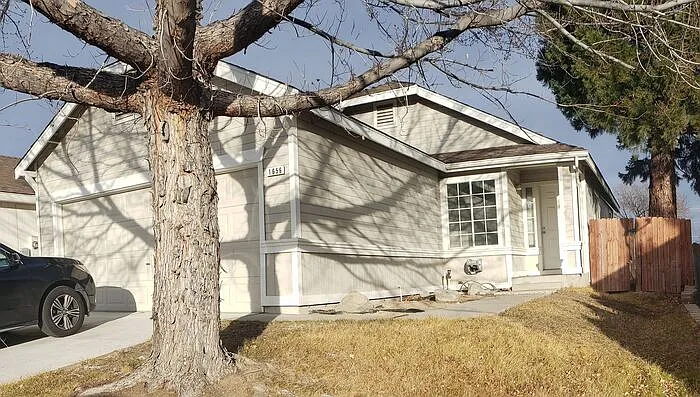 1656 Marinette Ct