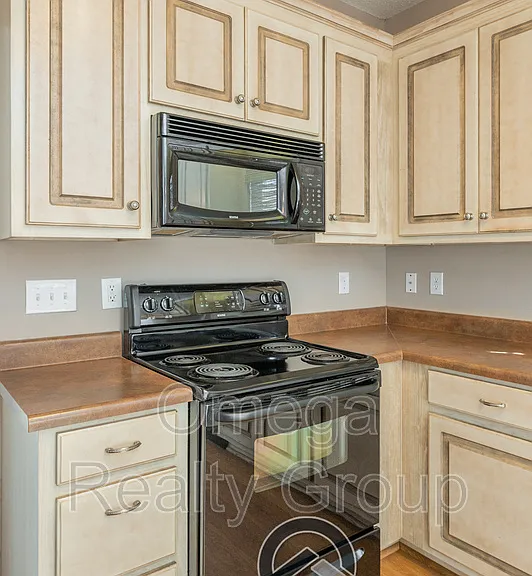 9717 Full Moon Cir — Photo 25