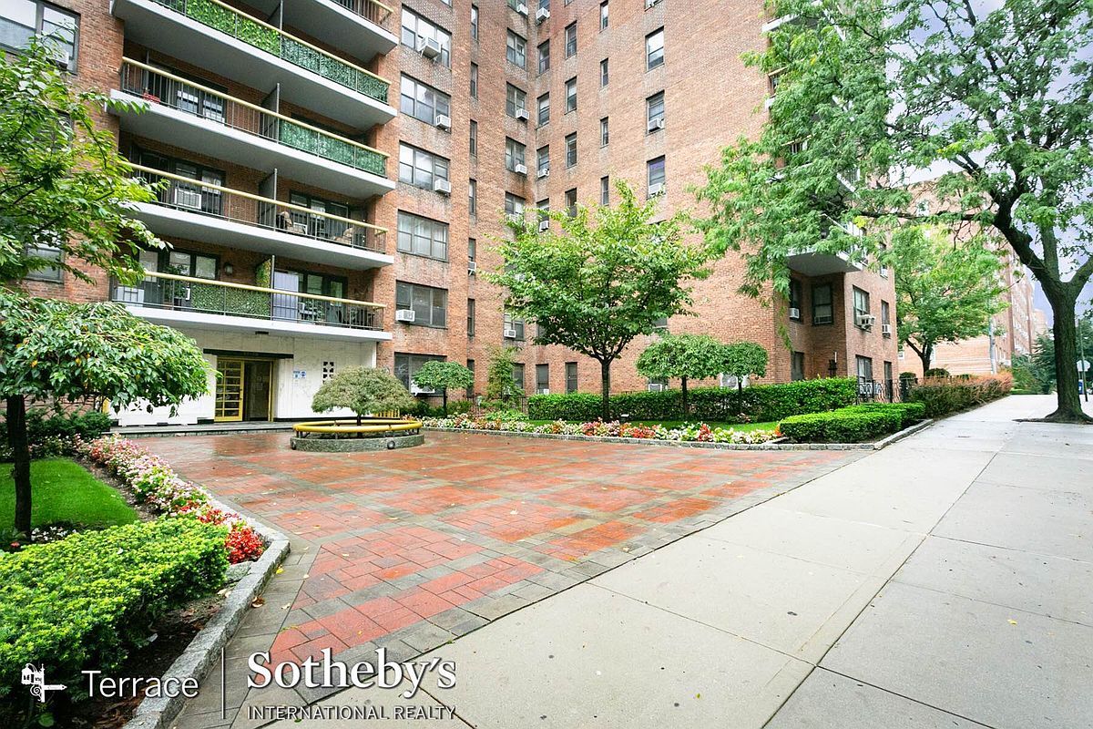 67-76 Booth Street #4O in Forest Hills, Queens | StreetEasy