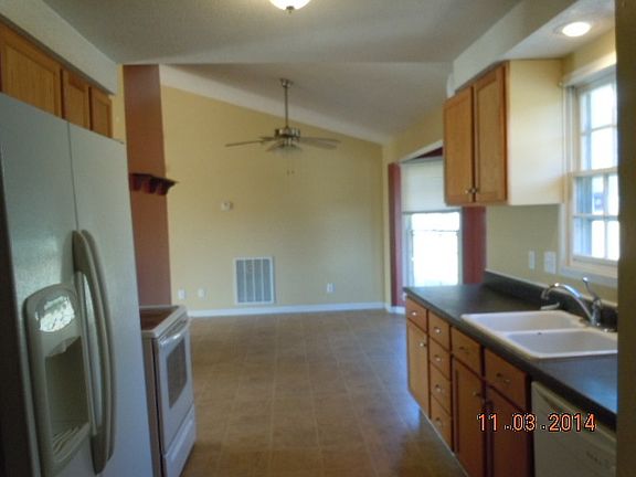 4th image of 433 Newman Dr