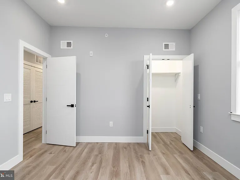 2323 E Cabot St #3 — Photo 21