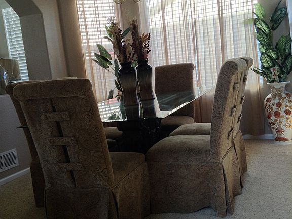 Formal dining room
