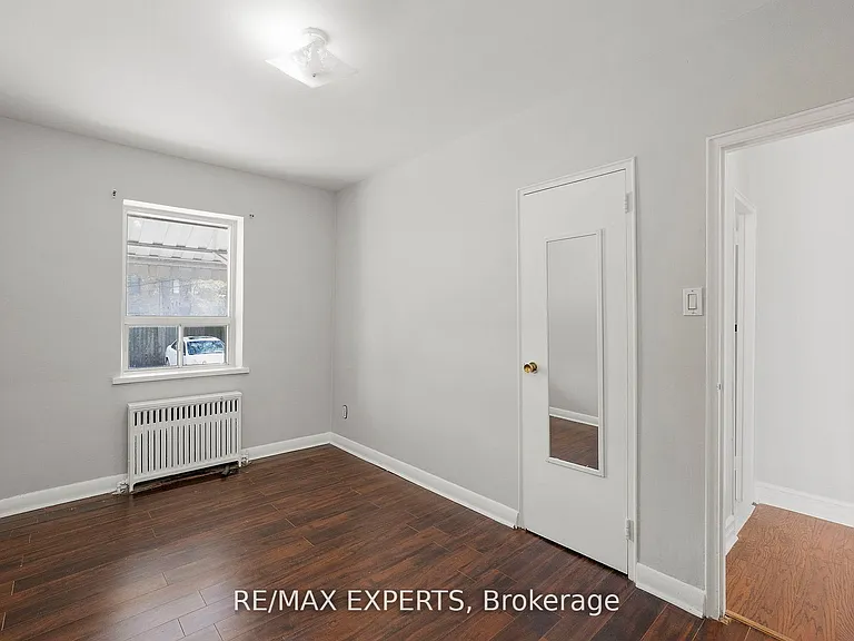 3261A Lakeshore Rd W #101 — Photo 14