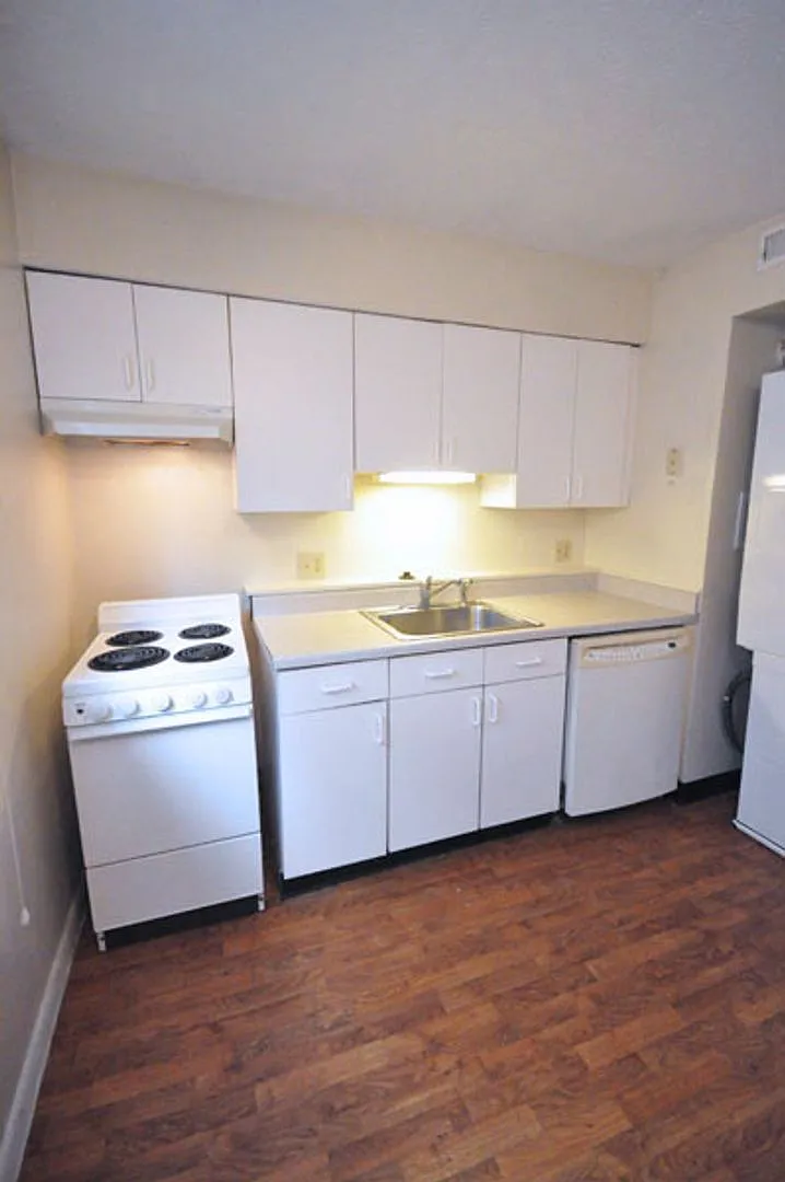 2 bed, 1.0 bath, 750 sqft, $1,645 — Photo 4