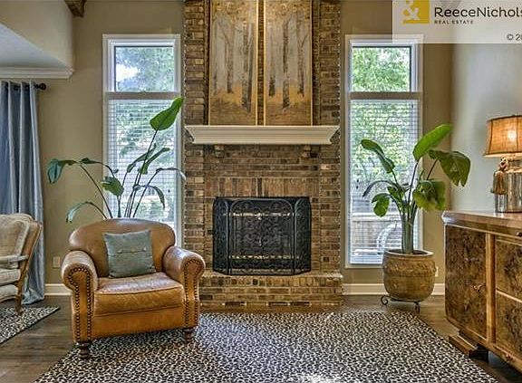 Hardwoods Throughout Main Floor!