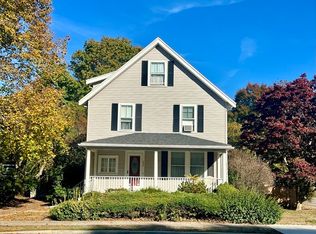 556 Webster St, Needham, MA 02494