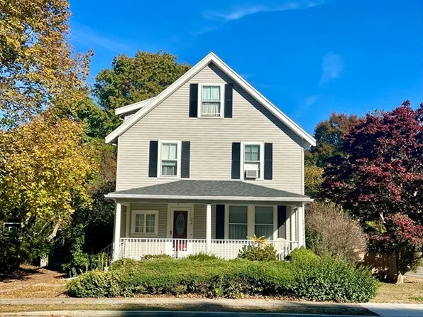 556 Webster St, Needham, MA 02494