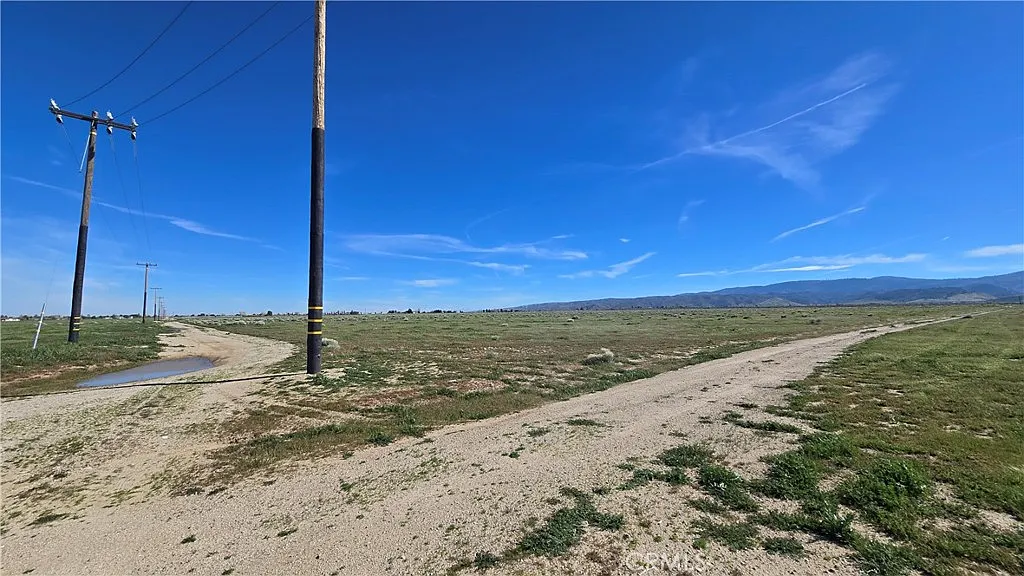 0 W Avenue B8 photo 1
