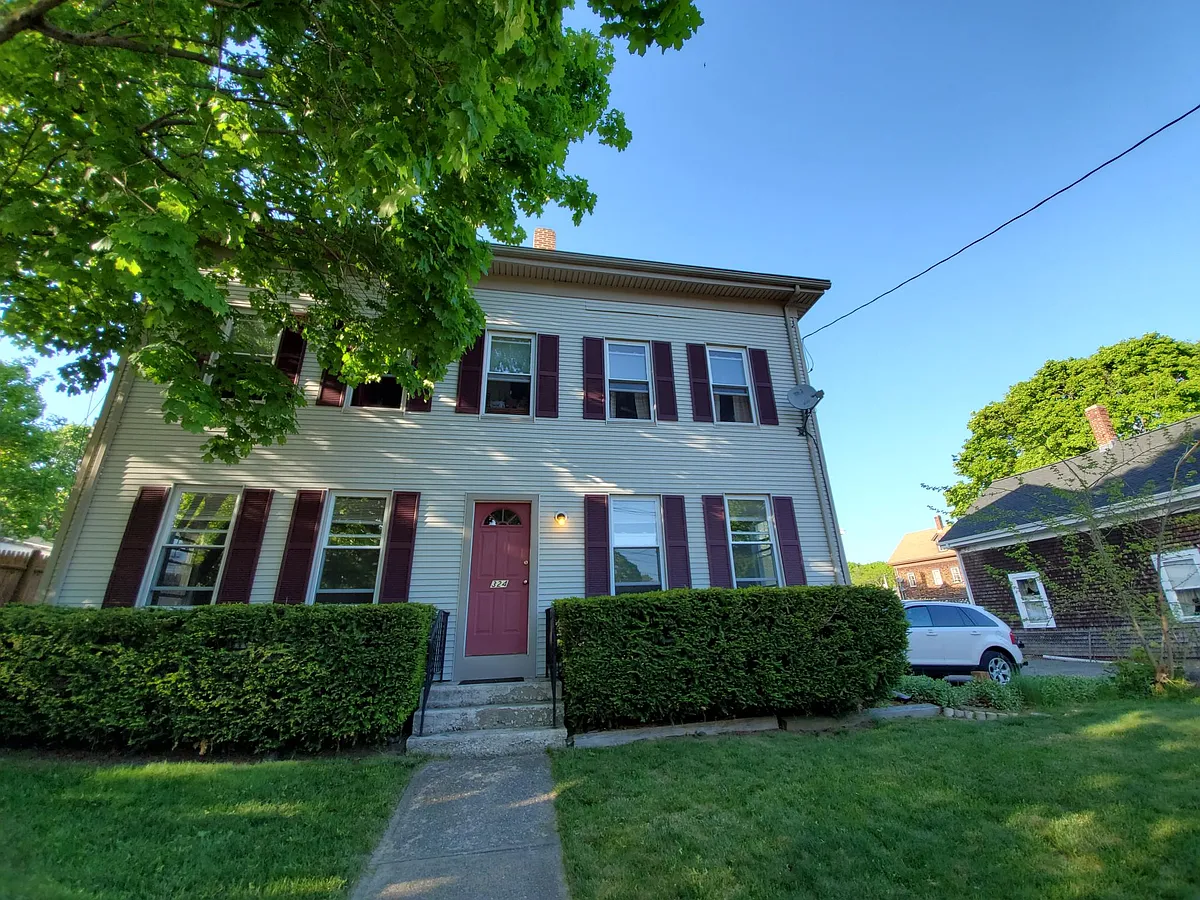 1st Floor Living - 324 Elm St #1