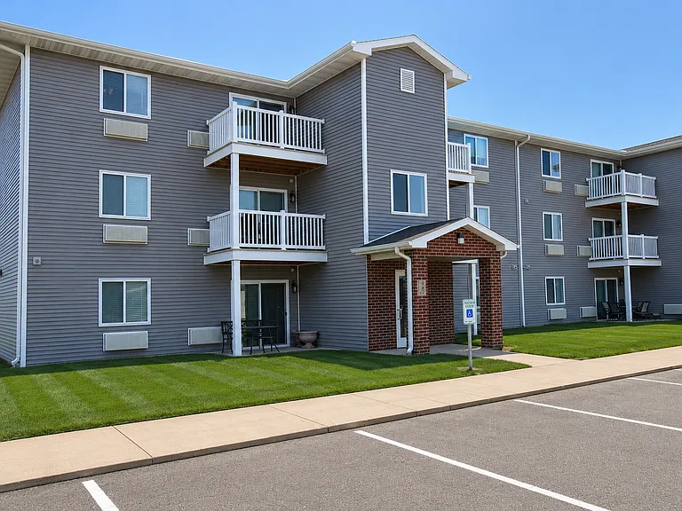 Dreamsville Apartments — Photo 37