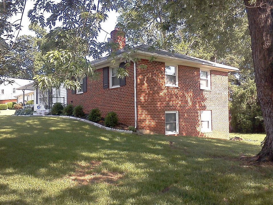 2nd image of 11003 Trafton Ct