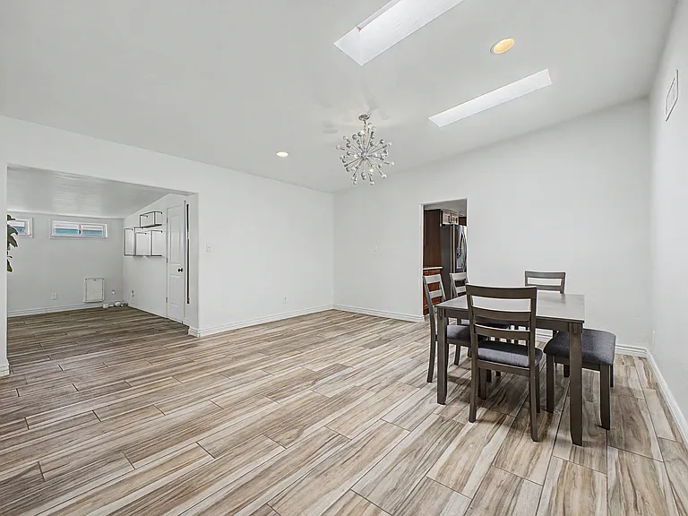 3650 E Poinsettia Dr — Photo 6