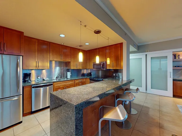 2060 Beach Blvd #1005 — Photo 8