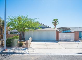 1705 Starbuck Dr, Las Vegas, NV 89108