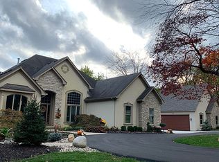 2683 River Bluff Dr, Spring Valley, OH 45370