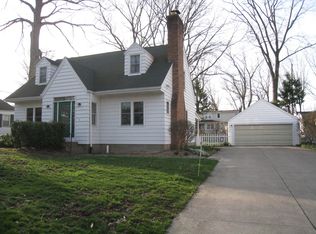 1115 W Arlington Rd, Erie, PA 16509