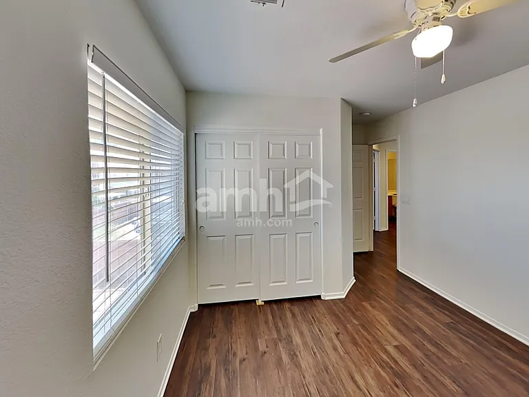 7534 Tuckaway Harbor St — Photo 18