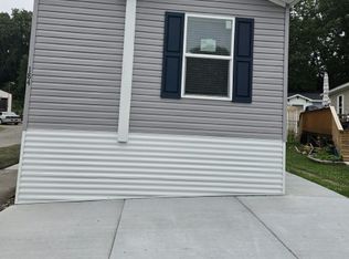 184 Star Cir #120, Vadnais Heights, MN 55127