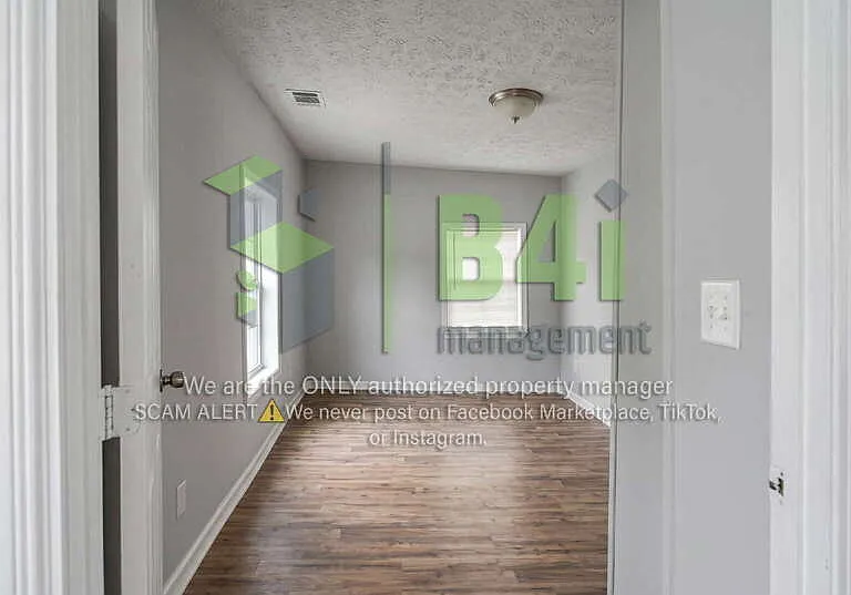 934 Motley St — Photo 8