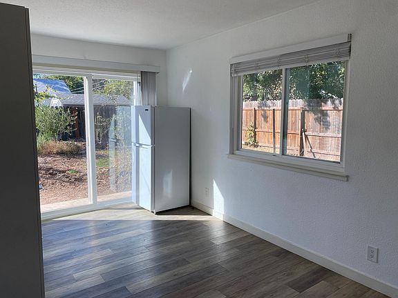 3rd image of 4541 12th Ave