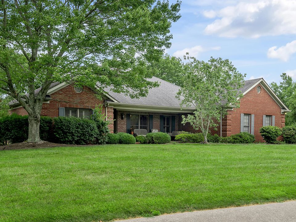 1st image of 17 Olde Village Dr
