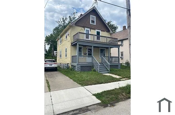 3564 W 67th St photo 1