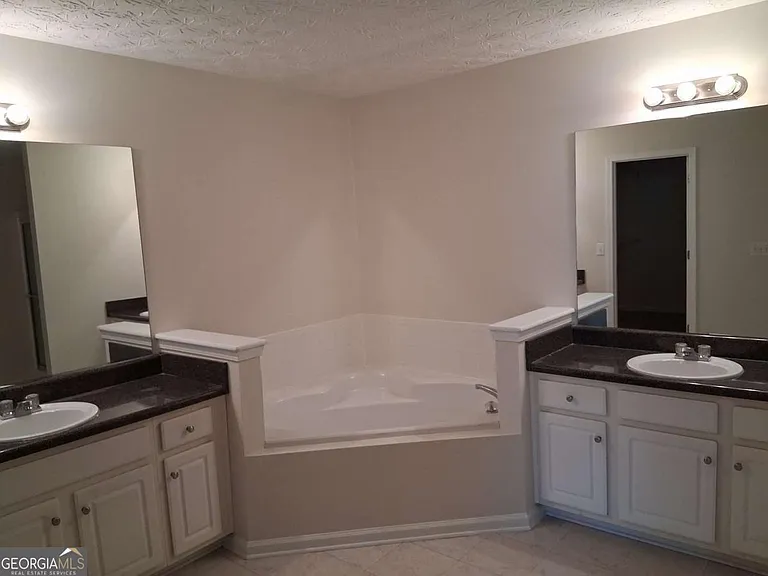 7068 Littlebrook Way — Photo 15