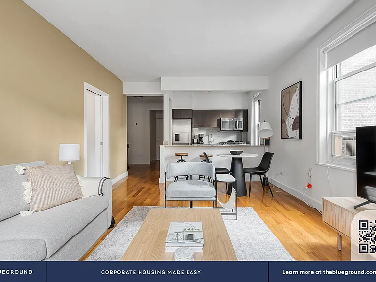 364 W 18th St #4B — Photo 5