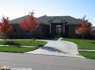 2057 Wilderness Ridge Dr, Lincoln, NE 68512