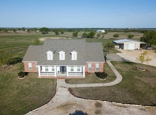 290 Doe Run Rd, Crawford, TX 76638