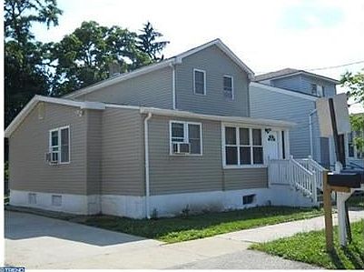 2nd image of 229 Parkinson Ave